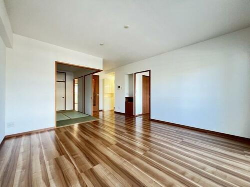 福岡県福岡市中央区荒戸２丁目 賃貸マンション