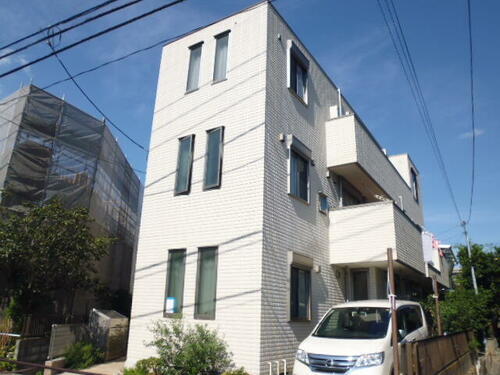 神奈川県川崎市中原区上小田中６丁目 築13年5ヶ月 3階建