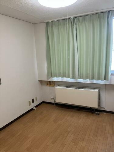 東京都港区六本木７丁目 地上7階地下1階建 築52年9ヶ月