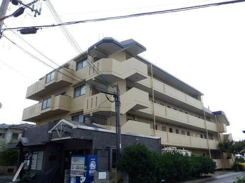 兵庫県宝塚市山本東２丁目 築38年6ヶ月 4階建