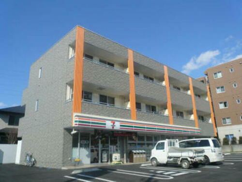 千葉県柏市松葉町１丁目 築13年12ヶ月 3階建