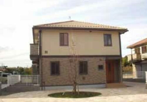 神奈川県横浜市都筑区茅ケ崎中央 テラスハウス