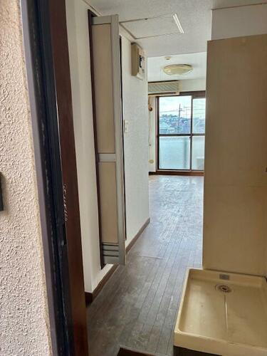 神奈川県横浜市瀬谷区橋戸３丁目 築34年5ヶ月 4階建