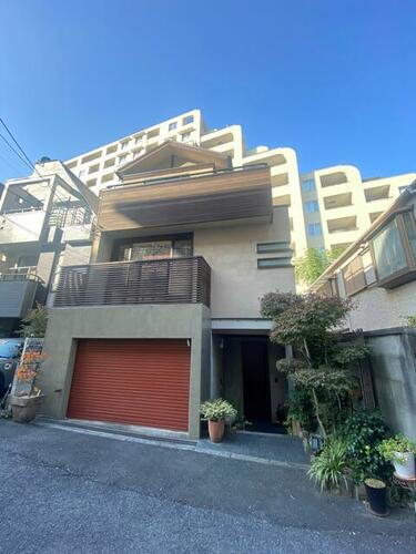 東京都新宿区筑土八幡町 賃貸一戸建て