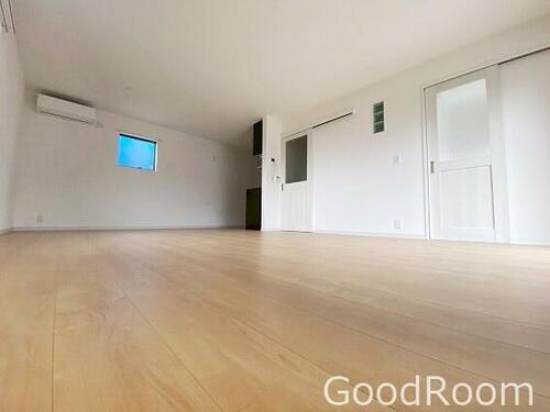 徳島県阿南市富岡町第住町 テラスハウス