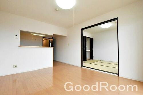 徳島県徳島市西新浜町２丁目 3階建 築20年10ヶ月