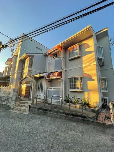 大阪府四條畷市岡山東４丁目 築35年6ヶ月 2階建