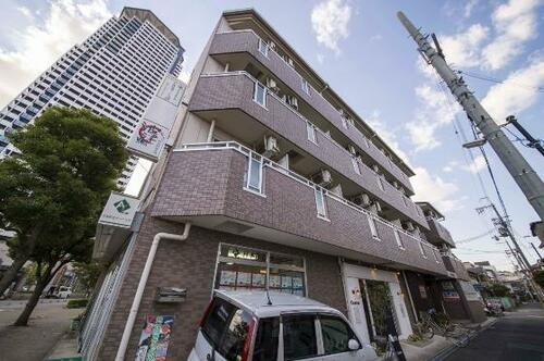 大阪府吹田市片山町１丁目 築27年9ヶ月 4階建