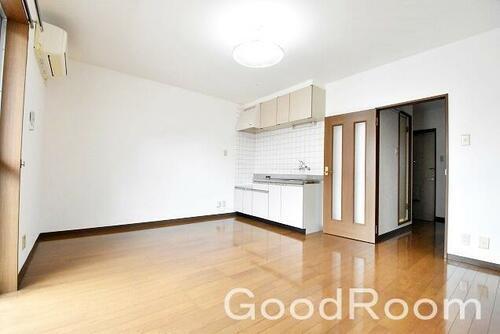 徳島県阿南市那賀川町中島 テラスハウス