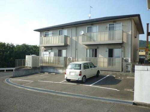 広島県福山市久松台３丁目 賃貸アパート