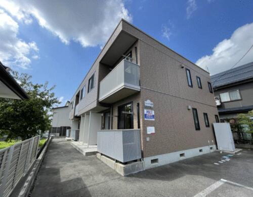 秋田県秋田市広面字釣瓶町 賃貸アパート