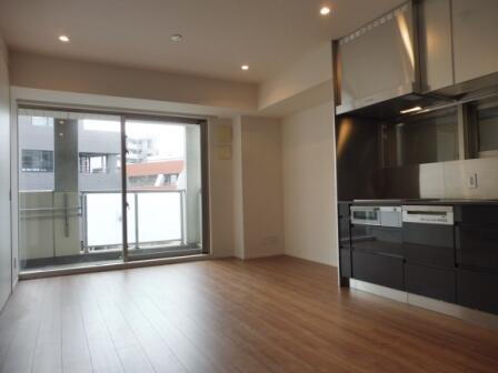 東京都港区麻布十番３丁目 賃貸マンション