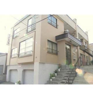 北海道札幌市豊平区平岸三条３丁目 築42年12ヶ月 3階建