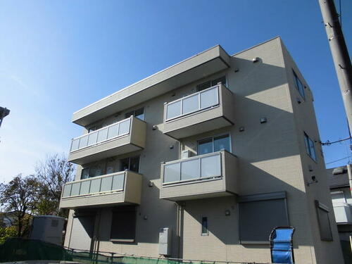 神奈川県川崎市多摩区菅稲田堤１丁目 築10年12ヶ月 3階建