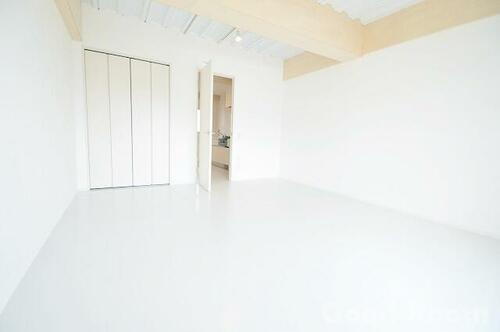 徳島県小松島市中田町字奥林 賃貸マンション