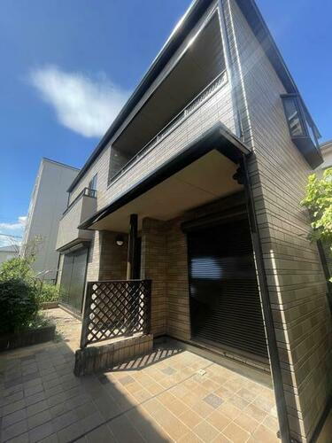 埼玉県さいたま市浦和区仲町４丁目 築29年9ヶ月 2階建