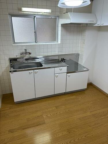 千葉県柏市中央１丁目 築31年10ヶ月 5階建