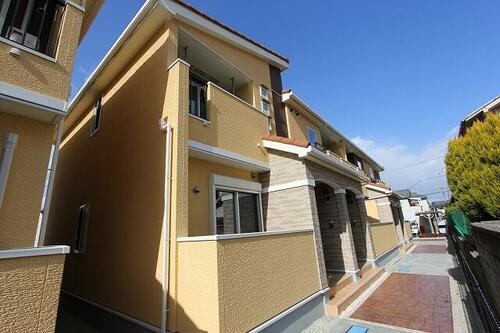 広島県福山市千代田町１丁目 2階建 築10年11ヶ月