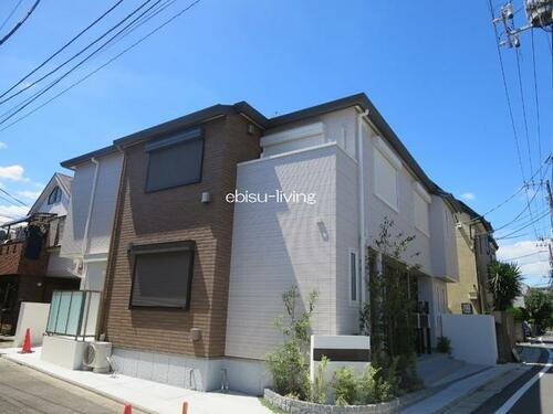 東京都目黒区中目黒５丁目 築9年6ヶ月 2階建