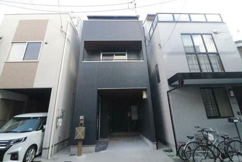 大阪府大阪市福島区野田５丁目 3階建 築16年11ヶ月