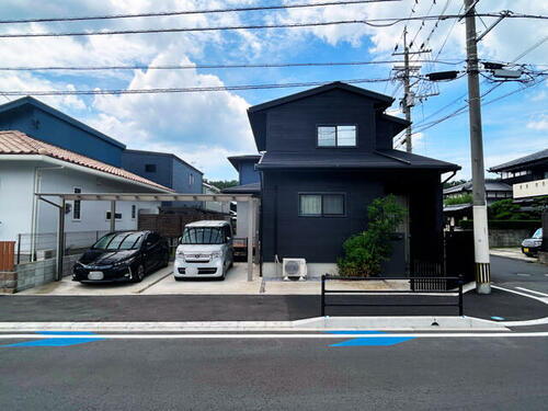 福岡県古賀市花見南３丁目 築5年6ヶ月 2階建