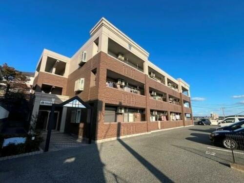 福岡県糟屋郡新宮町大字下府 3階建 築13年10ヶ月