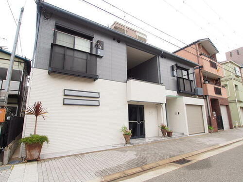 ラフィーナエム