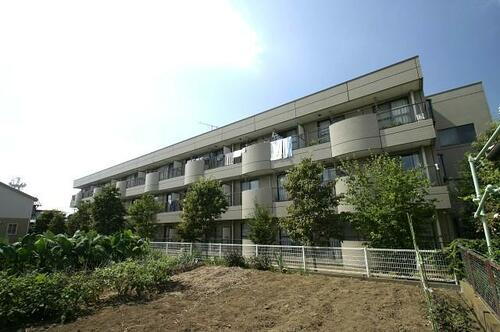 埼玉県桶川市下日出谷西１丁目 賃貸マンション