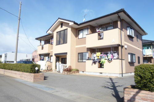 群馬県伊勢崎市宮子町 築26年2ヶ月 2階建