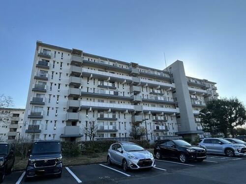 埼玉県吉川市中川台 賃貸マンション