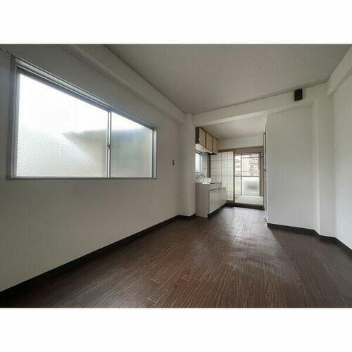 福岡県福岡市中央区赤坂３丁目 築44年6ヶ月 5階建