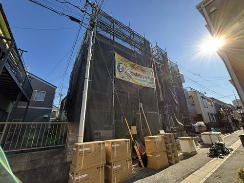 千葉県市川市真間２丁目  3階建