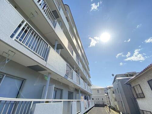 神奈川県横浜市青葉区美しが丘４丁目 賃貸マンション