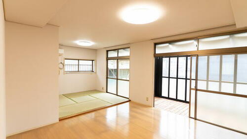 福岡県福岡市東区唐原４丁目 築43年2ヶ月 2階建