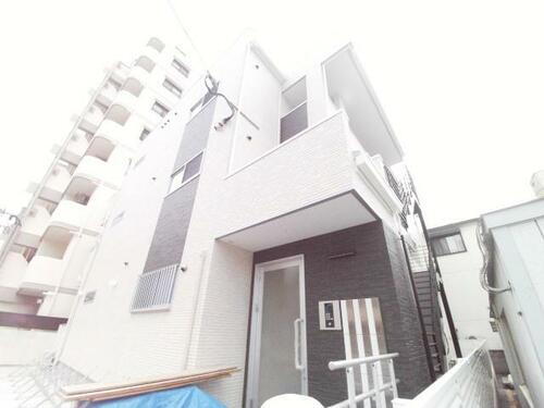 兵庫県神戸市東灘区御影塚町４丁目 築9年5ヶ月 3階建