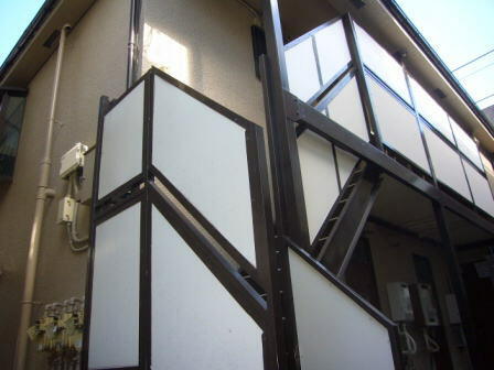 アリィフラッツ