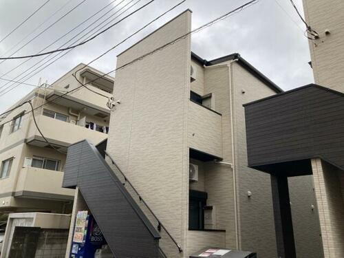 Ｒｉｖｅｒ　Ｓｉｄｅ　Ｖｉｌｌａｇｅ