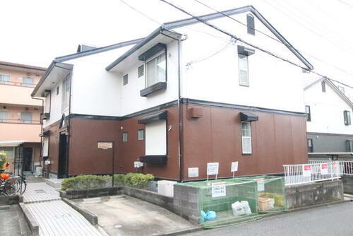 グレースコート 2階建