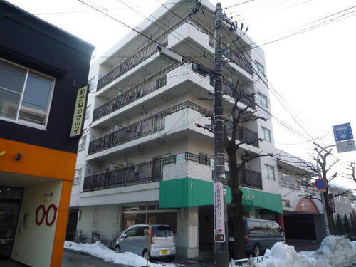 サークルパレス元町 5階建