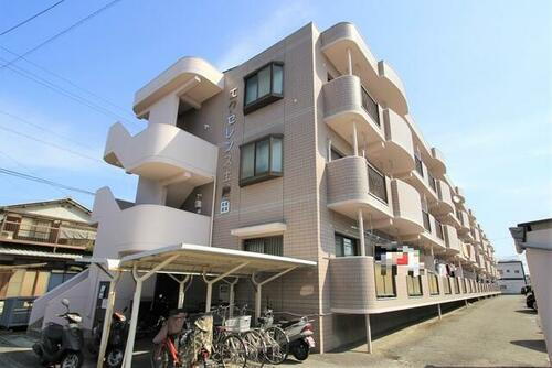エクセレンス土居田 3階建