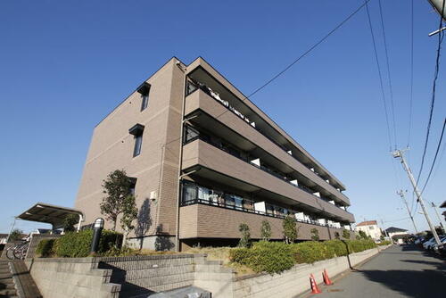 グランドステージ八千代参番館 3階建