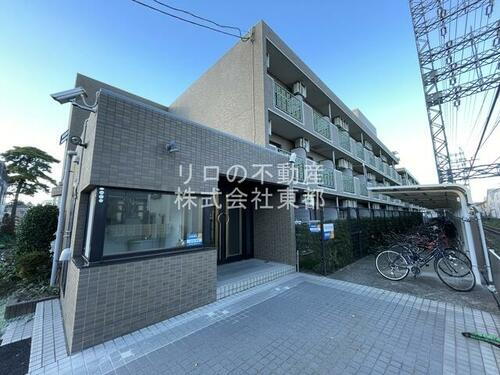 カレッジ・ガーデン 3階建