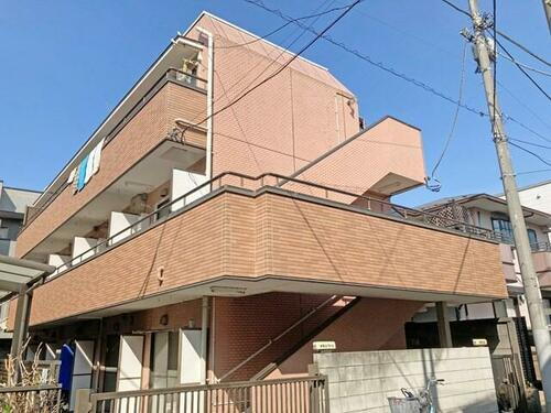 東京都中野区本町４丁目 3階建