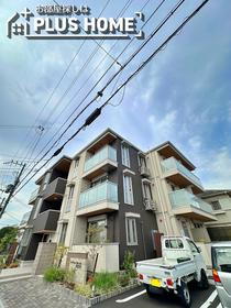 和歌山県和歌山市有本 3階建 築1年2ヶ月