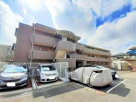 神奈川県横浜市泉区和泉中央北１ 3階建 築24年7ヶ月