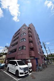 東京都足立区加賀１ 6階建 築31年10ヶ月