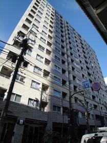 東京都港区六本木２ 15階建 築18年4ヶ月