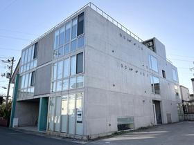 青森県青森市緑１ 3階建 築13年4ヶ月