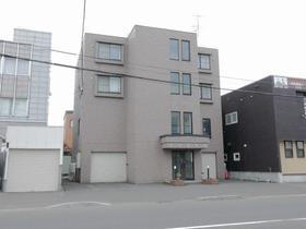 北海道札幌市東区北三十二条東８ 4階建 築23年6ヶ月