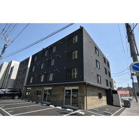北海道札幌市中央区北三条東６ 4階建 築2年1ヶ月